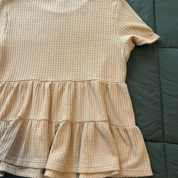 Women's Tan Short Sleeve Ruffle Top - Picture 7 of 8